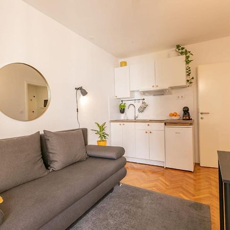 Pula City Accomodation Exteriör bild